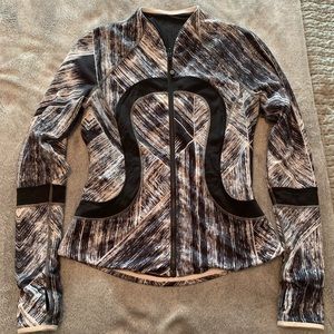 lululemon *REVERSIBLE* jacket